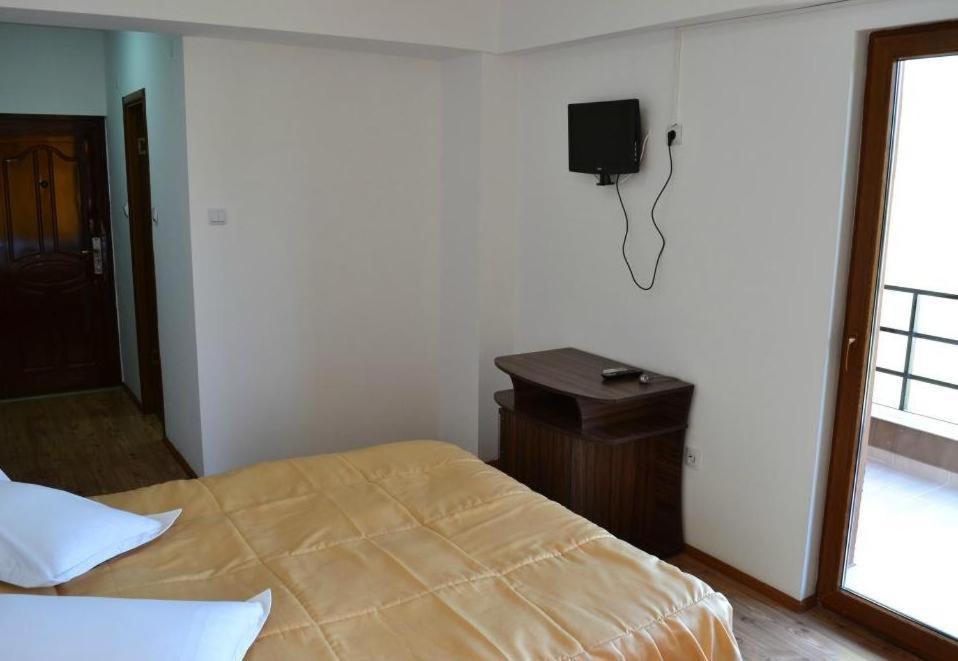 Hotel Corsar Tulcea Extérieur photo