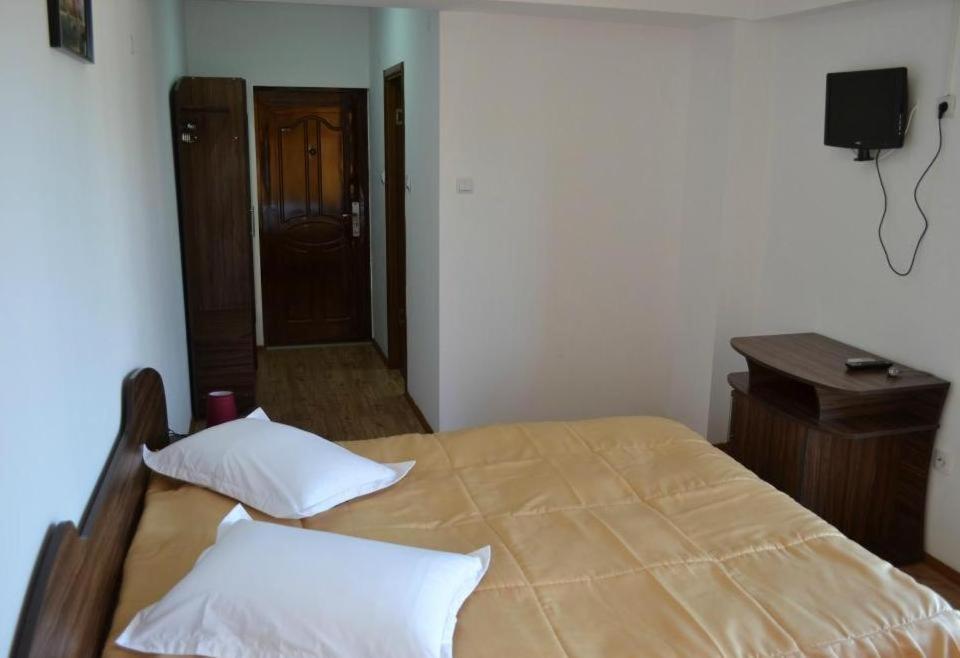 Hotel Corsar Tulcea Chambre photo